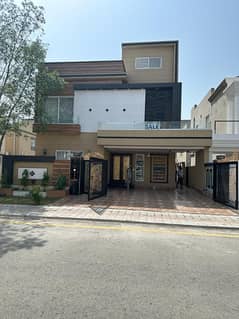 10 Marla House For Sale in Overseas B Block Bahria Town Lahore