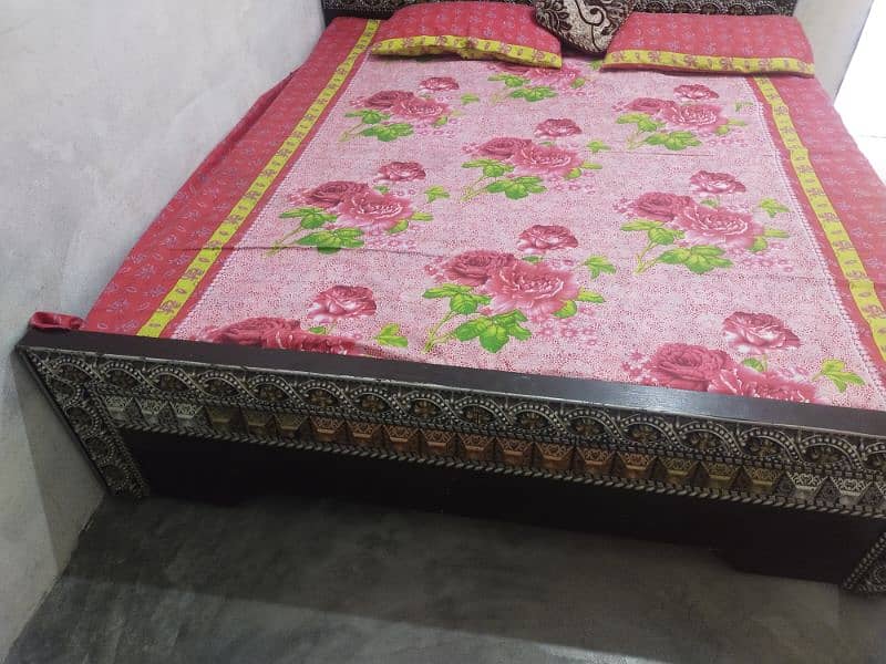 urgent bed for sale with mittras 5