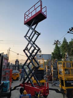 26 Ft Battery Operated Aerial Platform Scissor Lift for Sale in KHI