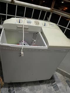 1 hand used washer and dryer