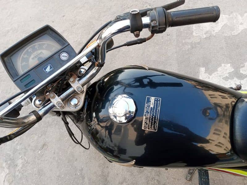 Honda 70 Black Original Condition 7