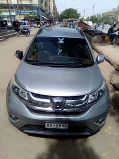 I m selling Honda BRV  2017 family use car