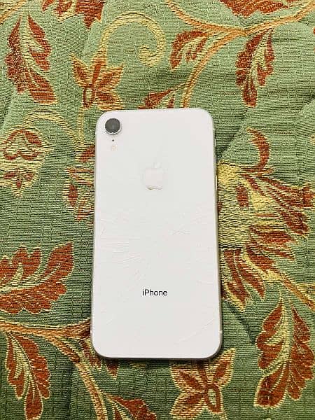 iphone XR 0