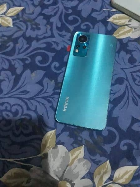 Infinix note12 4/128 with box and charger 0