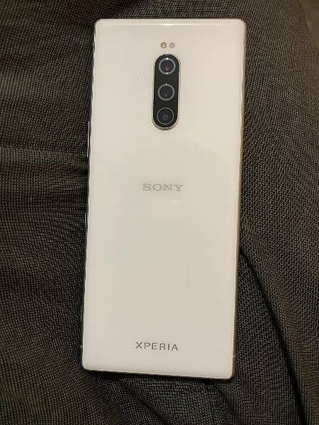 Sony Xperia 1 25000 0