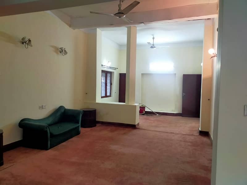 Prime Location Lower Portion For Rent In Gulberg 1