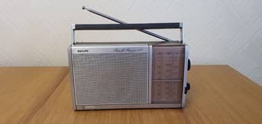 antique vintage Philips Radio