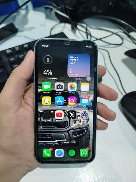 Apple Iphone 11 128 GB dual sim PTA Approved 5