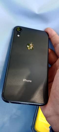 IPhone XR 64 GB 89% BH Jv Non act 10by10 condition contact 03275599824