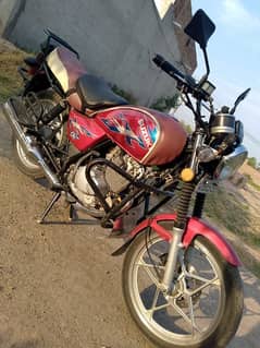 Suzuki GS150 SE 0