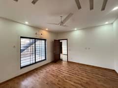 1 Kanal Upper Portion For Rent