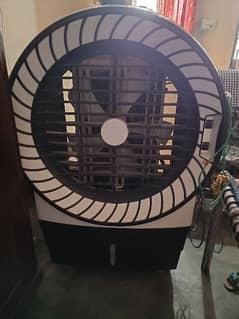 Supreme Asia cooling fan