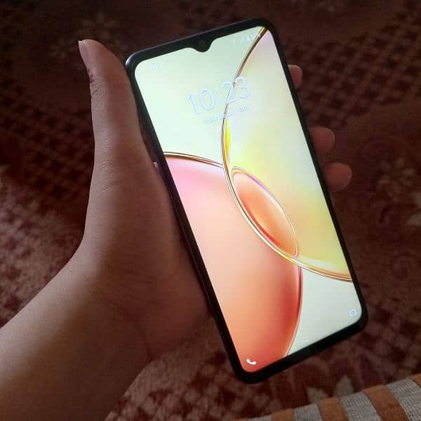 vivo y17s 1