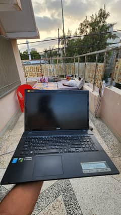 Acer Aspire V3 722G 0