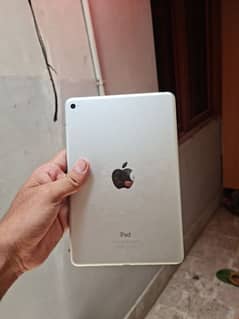 I pad mini 4 condition 10 by 10 best for game