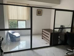 Fully Furnished Area 610 Sqft Corporate Office Ideal Loaction Available For Rent Gulberg 3 Lahore