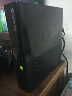 500Gb Xbox 360E ultra slim for sale with 8 games 0