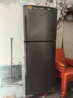 Haier fridge full siz 10by9 condetion bilkul 0 kam ni howa