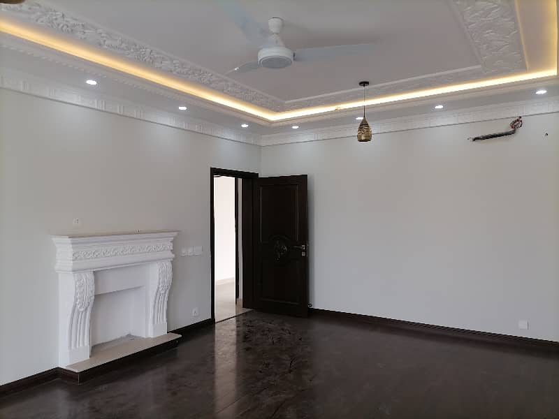 Spacious House Is Available For rent In Ideal Location Of DHA Phase 5 0
