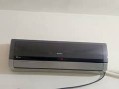 Gree 1.5 ton inverter ac for sale 0
