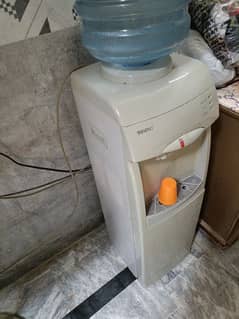 orient water dispenser used condition.