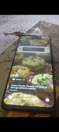 Redmi 10 hai safsothra mobile hai screen pe lait k nishan hai halka sa 0