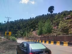 8 Marla Plot on Main Murree Islamabad Expressway, Lakot.