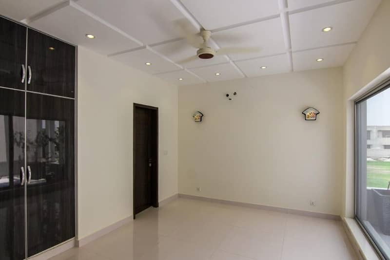 Spacious 20 Marla House Available For sale In DHA Phase 6 0