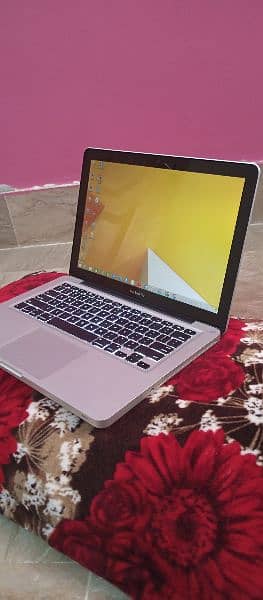 Apple macbook pro 0