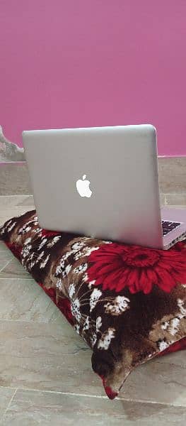 Apple macbook pro 3