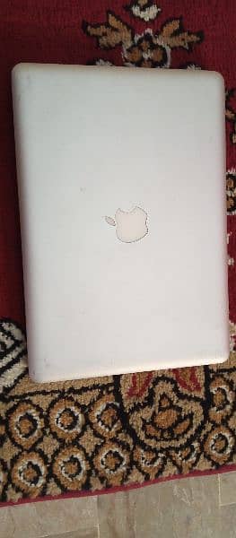 Apple macbook pro 7