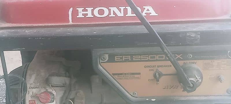 1 am selling my Honda 2.5 kw generator 1