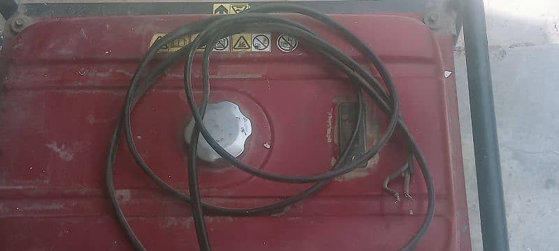 1 am selling my Honda 2.5 kw generator 5