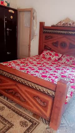 King size comfirt  bed and dressing table for sale