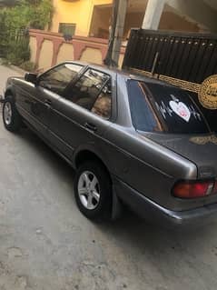 Nissan Sunny 1992