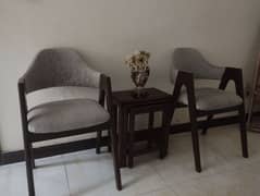 2 coffee chairs with table 0