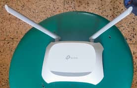 tp-link 300 Mbps Wireless Router