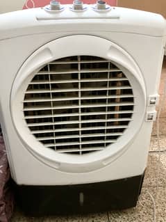 Air cooler used for sale condition is good, no brand 0