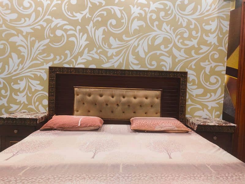 Bed/bed set/wooden bed/king size bed for sale 3