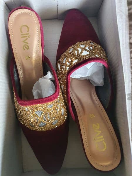 clive shoes ,colour maroon ,just like new size 9 0