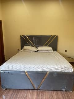 Full Poshish Beautiful Grey Bed with Factory Ret Poshish