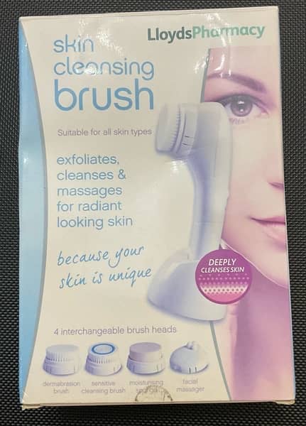 Skin cleansing brush and Facial Massager 0