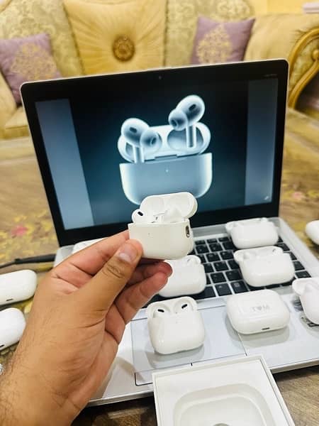 Apple AirPods pro 2 type c (100% orignal ) 3