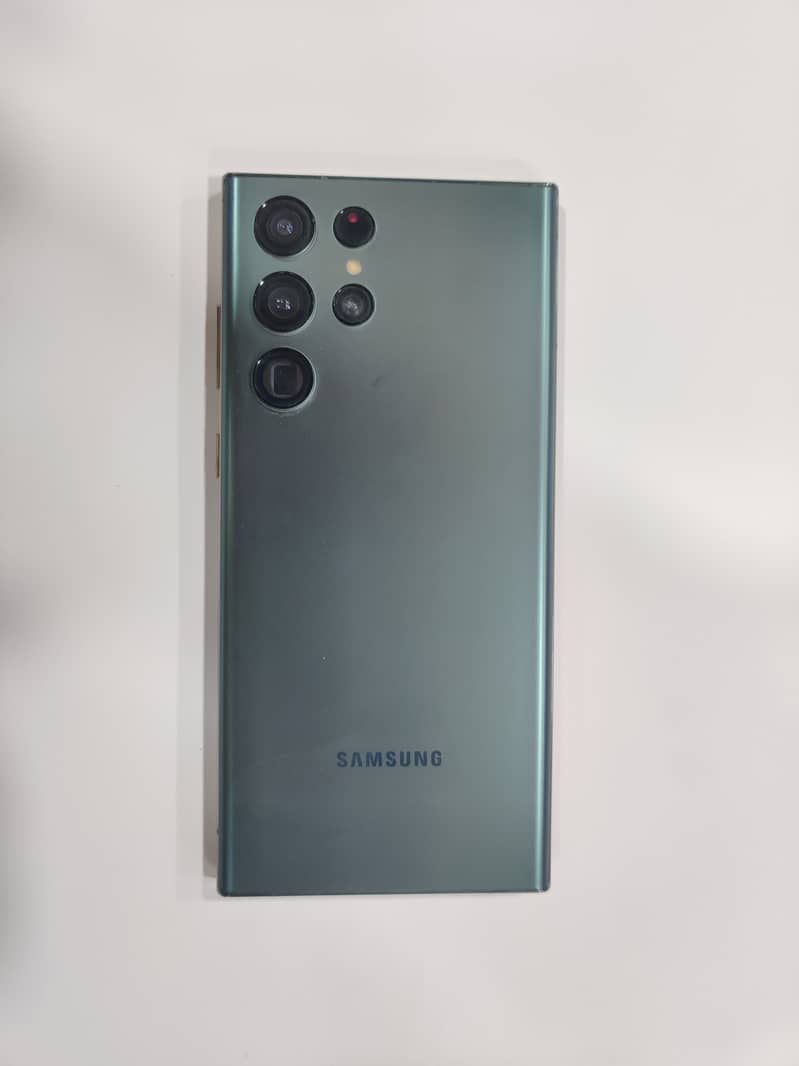 Samsung S22 Ultra 5G   12/256 3