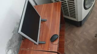 Computer Table available for sale , condition 9/10