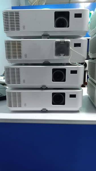 Nec Projectors  in good conditions 1