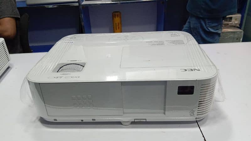 Nec Projectors  in good conditions 11