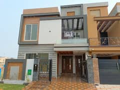 A block 5 marla house for sale