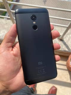 Xiaomi Redmi 5 Plus (4/64)