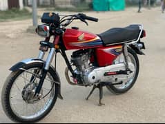 Honda CG125 bike